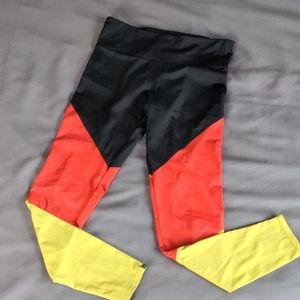 ONZIE BLACK YELLOW & RED YOGA LEGGINGS 🟡